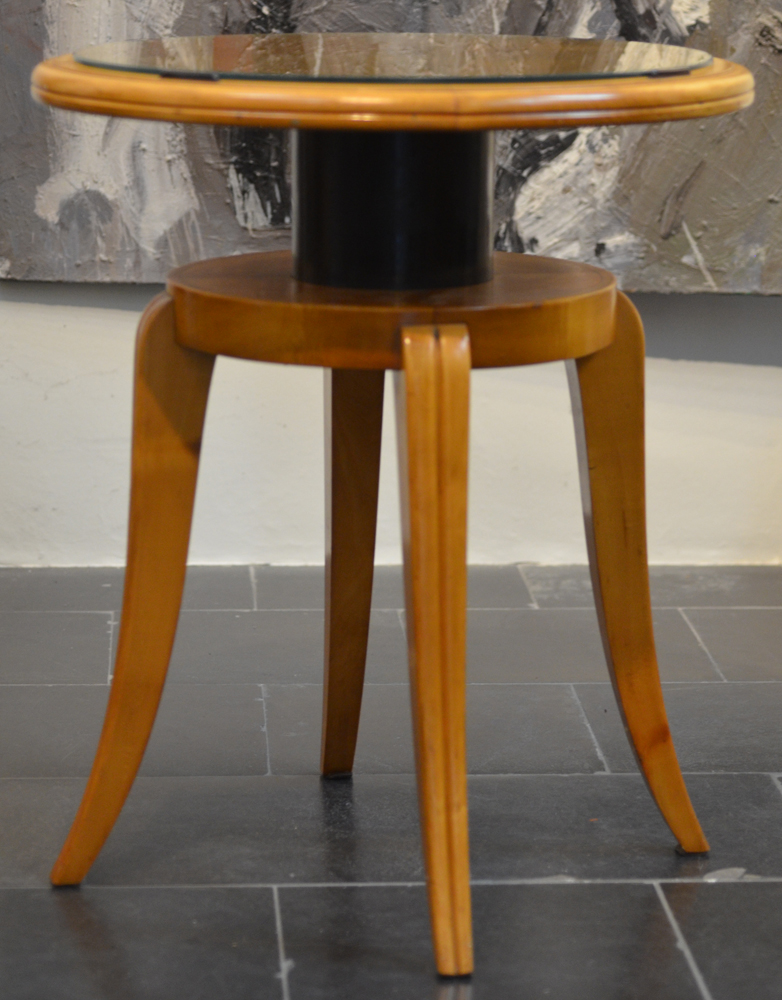 small circular side table 1940's — Petite table ronde des années 1940's, probablement fait à Gand, proche de Van Beerleire