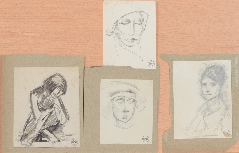 Paul Joostens — 4 esquisses sur papier, crayon et lavis (pour un dessin) sur papier, marquées avec le tampon d'atelier 'PJ'