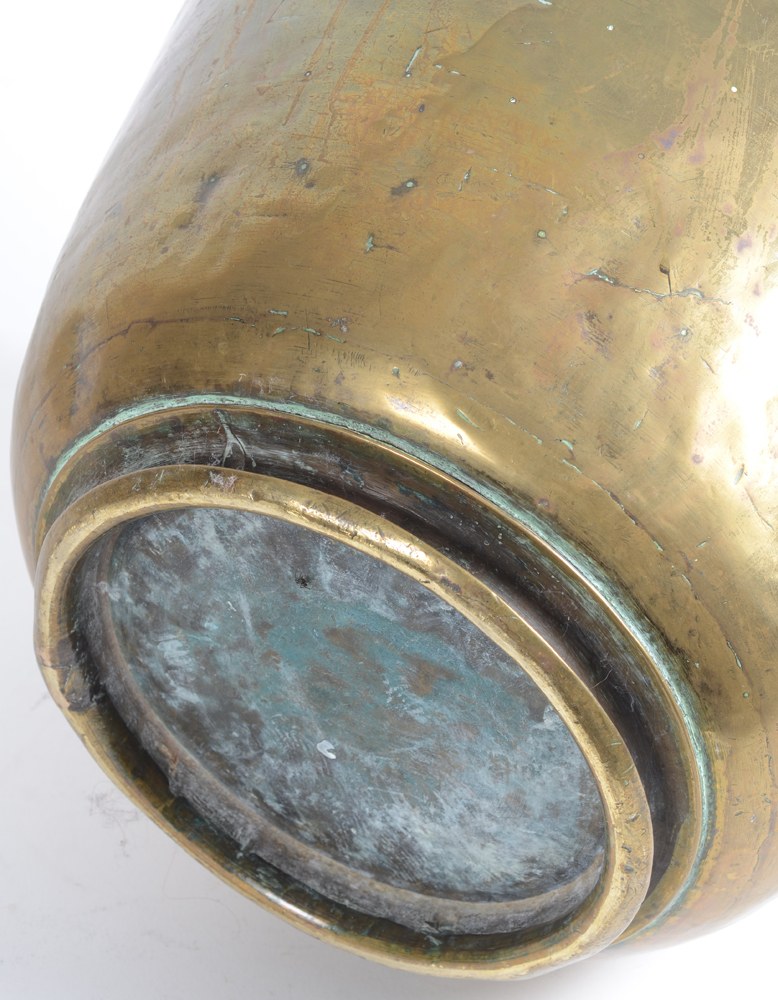 A massive brass candy sugar vessel, Flanders 19th century — Detail of the base