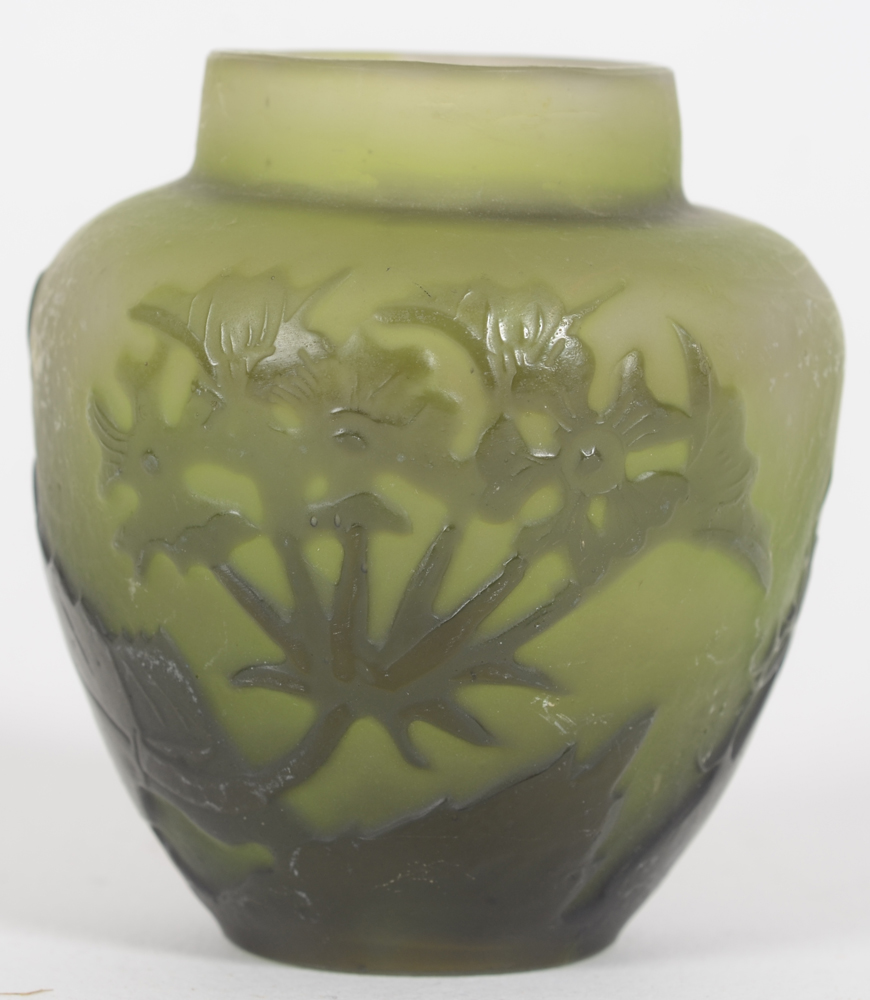 Etablissements Gallé  — Petit vase en verre camée des Etablissements Gallé