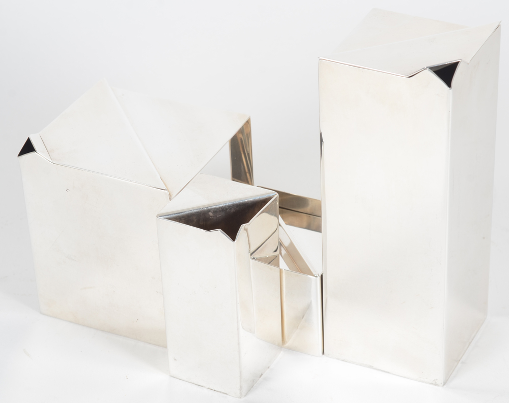 Christofle coffee and tea service Geometry designed by Henri Bouilhet in 1970 — A table - sculpture!