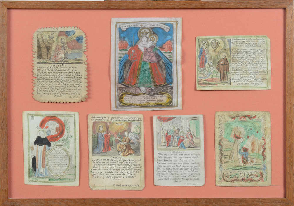 A frame with 7 devotional images — Cadre contenant des gravures anciennes coloriées à la main