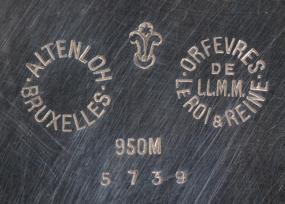 E. & R. Altenloh (Brussels) — Marks on the bottom of the large pieces