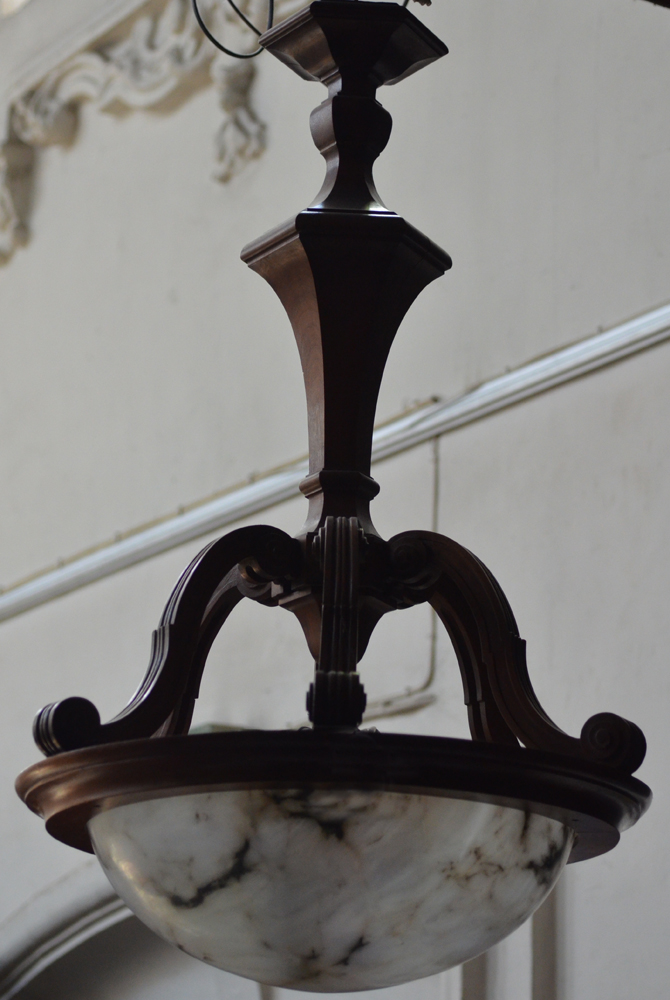Alabaster and wood ceiling light — View of the ceiling light without lights