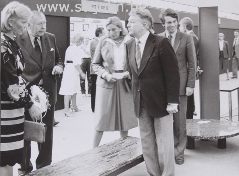 The designer in conversation with the then Princess Paola of Belgium