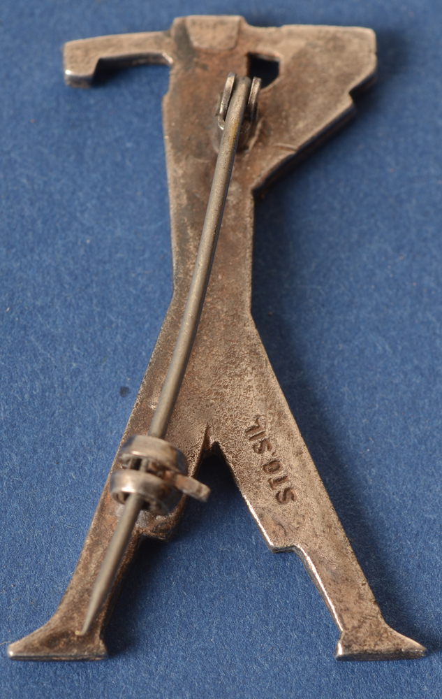 art deco sterling golf brooch — Back of the brooch with marks