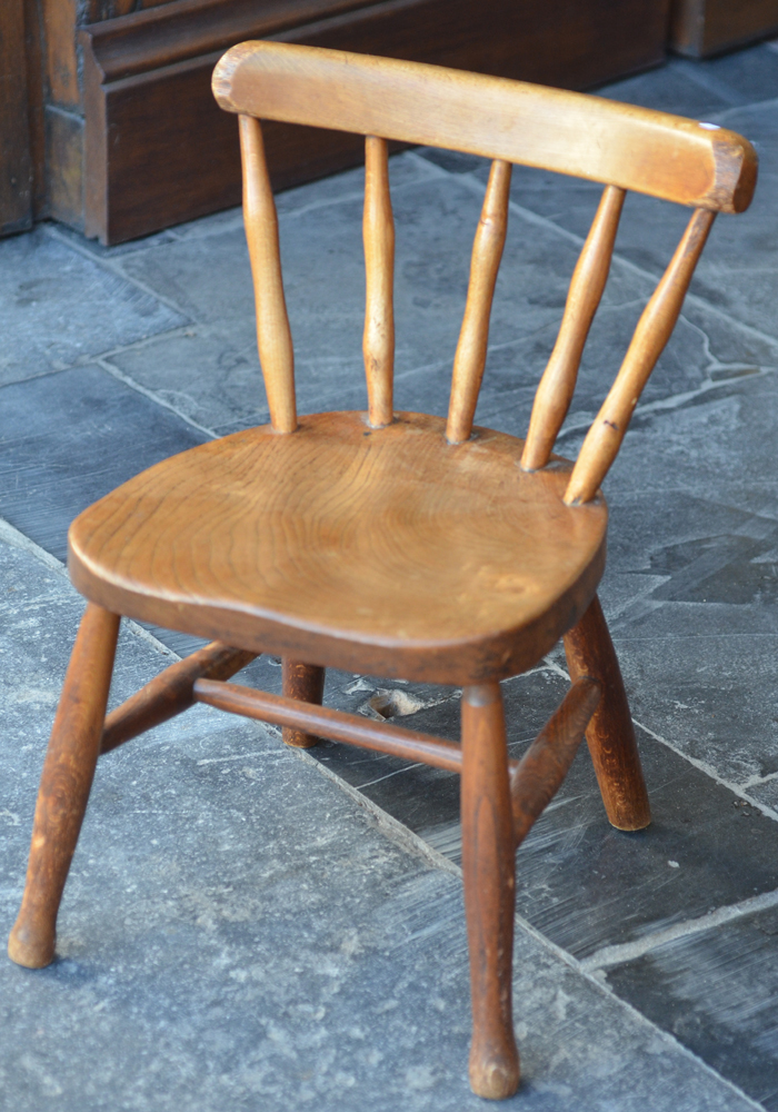 Children's chair in elm — Alternate view