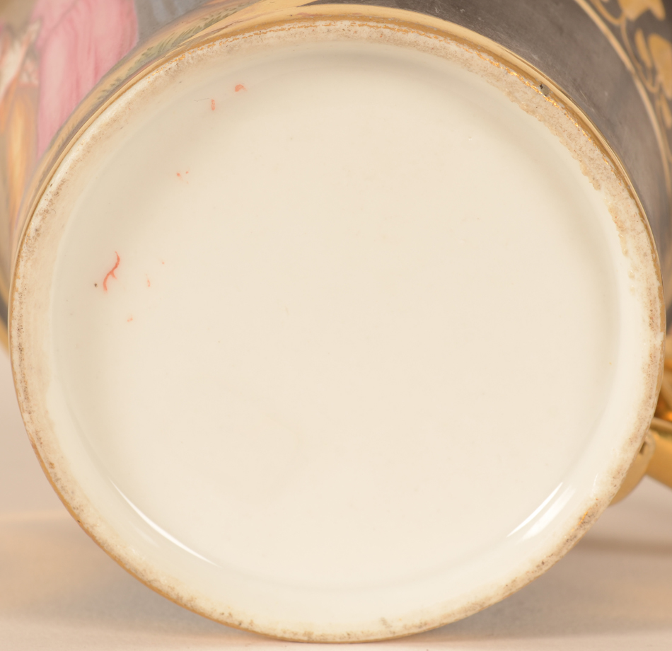 Dagoty Paris — Detail of the base of the cup
