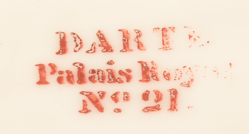 Darte Palais Royal Paris — Mark on the bottom of the base