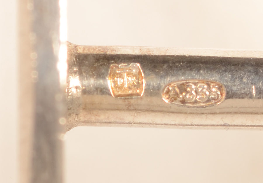 De Reuck — Makers mark and alloy mark on each piece