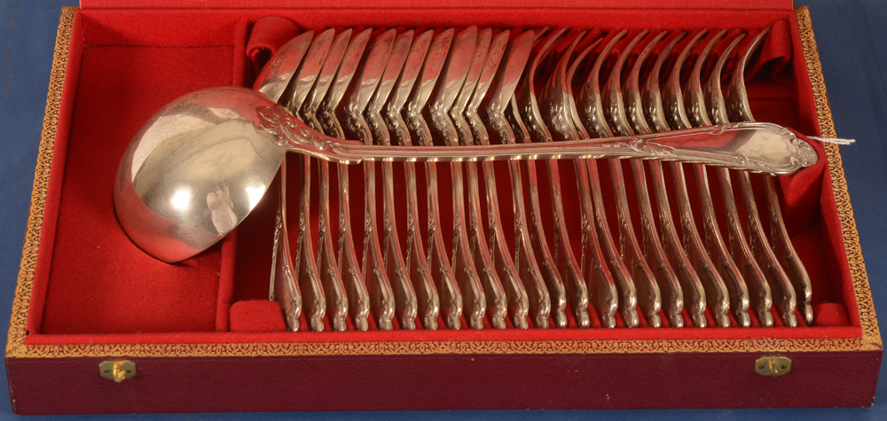 Delheid Frères — The set in the presentation box