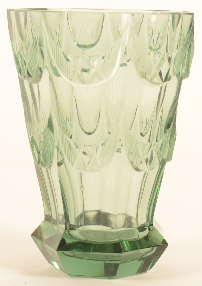 Demeuldre-Coché — Petit vase art deco, marqué sous la base.