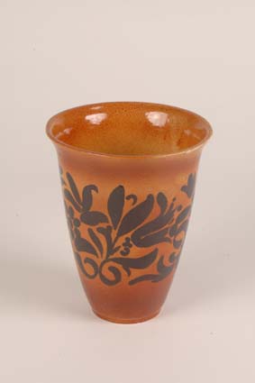1946-1947 — <p>
	Vase, 19,5 x 16 cm, incised "Kerammar" (bottom).</p>