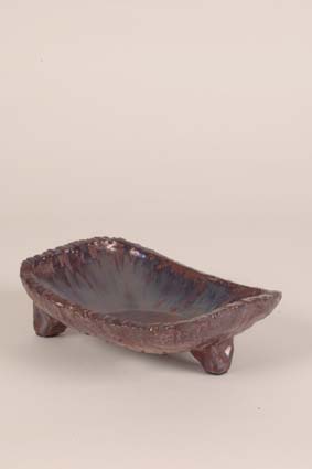 1962-1964 — <p><font style="BACKGROUND-COLOR: #e2e4e9">Dish, 20 x 15,5 cm, unsigned, in collaboration with Bart Mar&eacute;chal and Ortrud Grevel.</font></p>