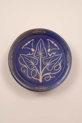 1940-1941 — Plate, diam. 21 cm., signed "Joost Mar&eacute;chal" (bottom).