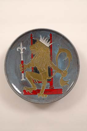 1959-1960 — &lsquo;King Nobel&lsquo; dish, diam. 33,5 cm, impressed mark "Joost Marechal" (bottom).