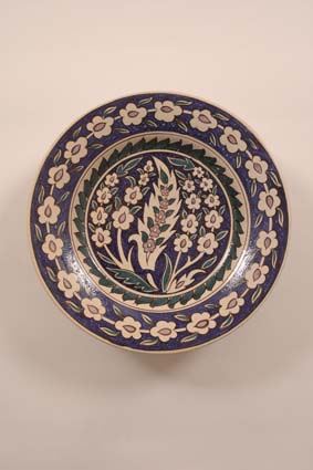 1955-1965 — &lsquo;Iznik&lsquo; dish, diam. 37 cm, signed "JM" (bottom).&nbsp;