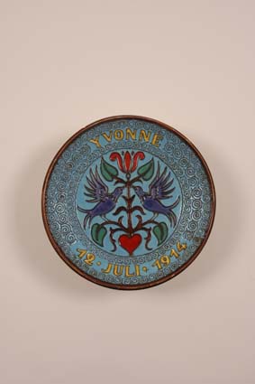 1948-1952 — Plate, diam. 24,5 cm, signed "Joost Mar&eacute;chal" (back).