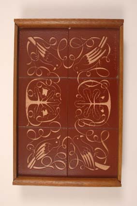 1940-1941 — Tray, 49,5 x 32,5, signed "Joost Mar&eacute;chal Brugge" on one of the tiles.