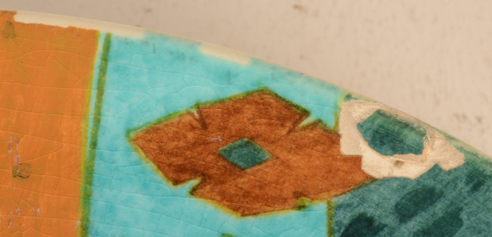 Henri Duvoisin art nouveau dish — Detail of the chip to the front edge of the dish