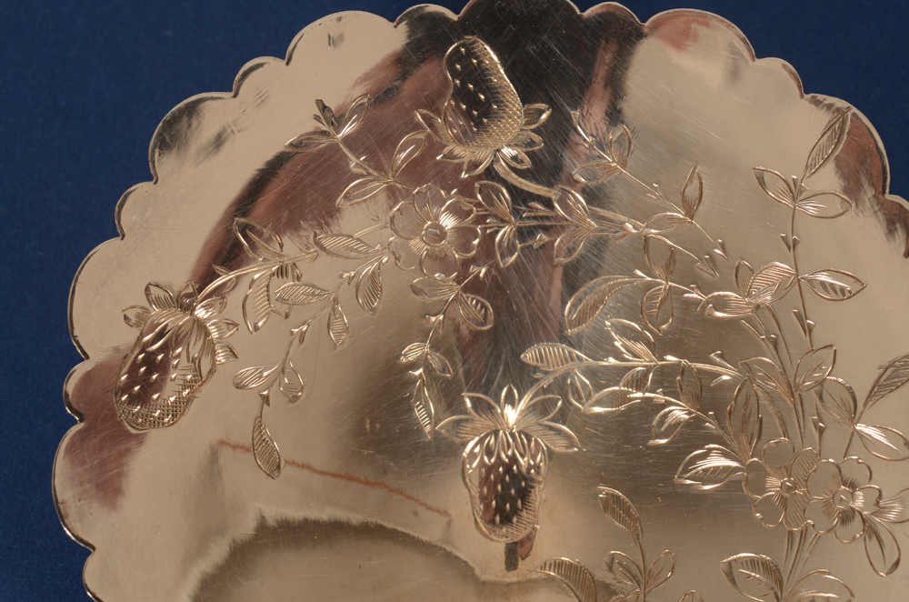silver engraved strawberry spoon — another detail of the engraving with strawberries