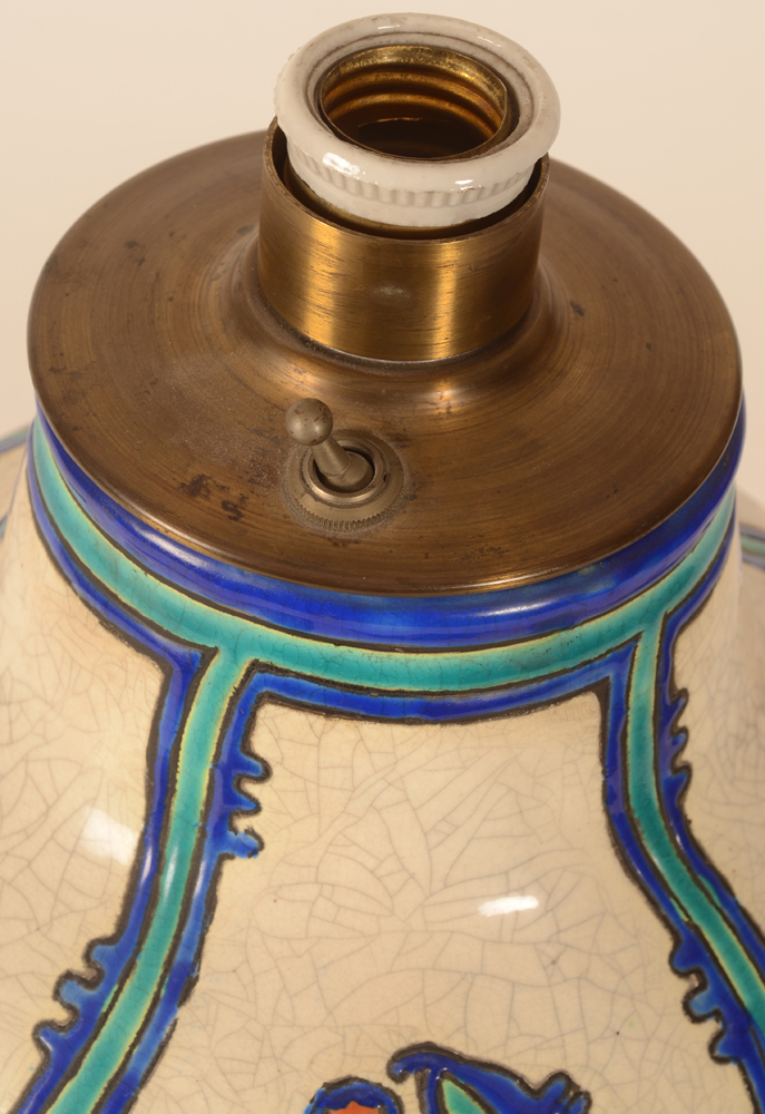 Boch Frères Keramis — Detail of the fitting and switch on top