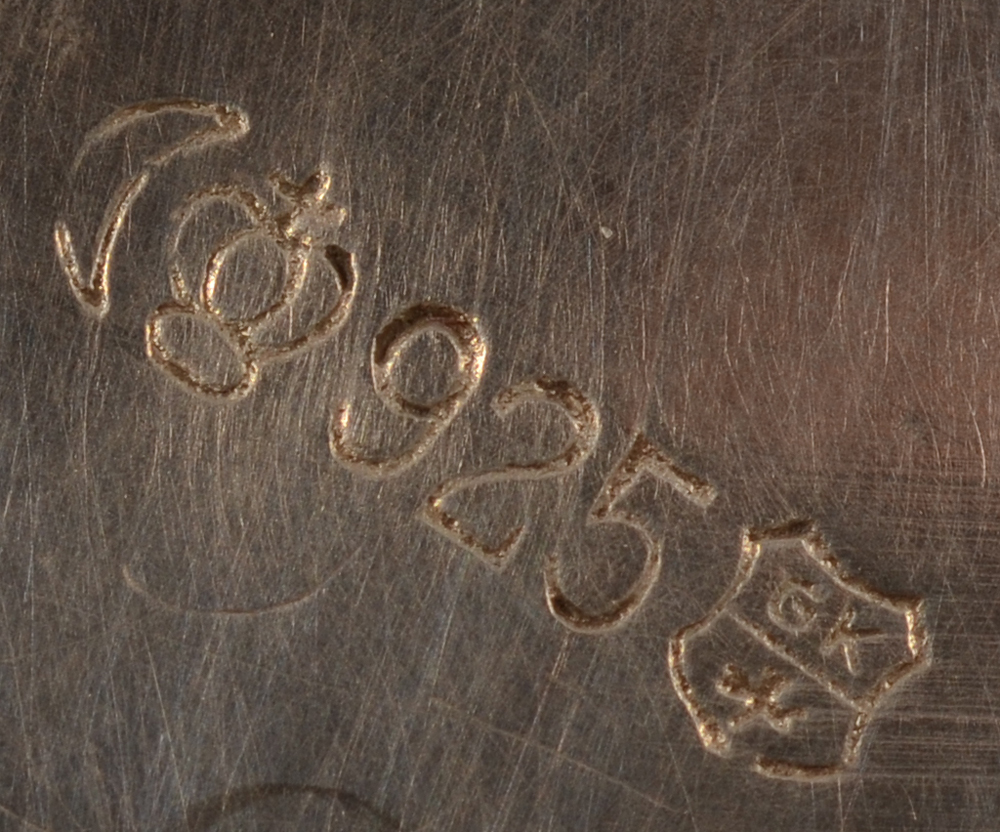 Gottlieb Kurz — Marks on the bottom of the piece
