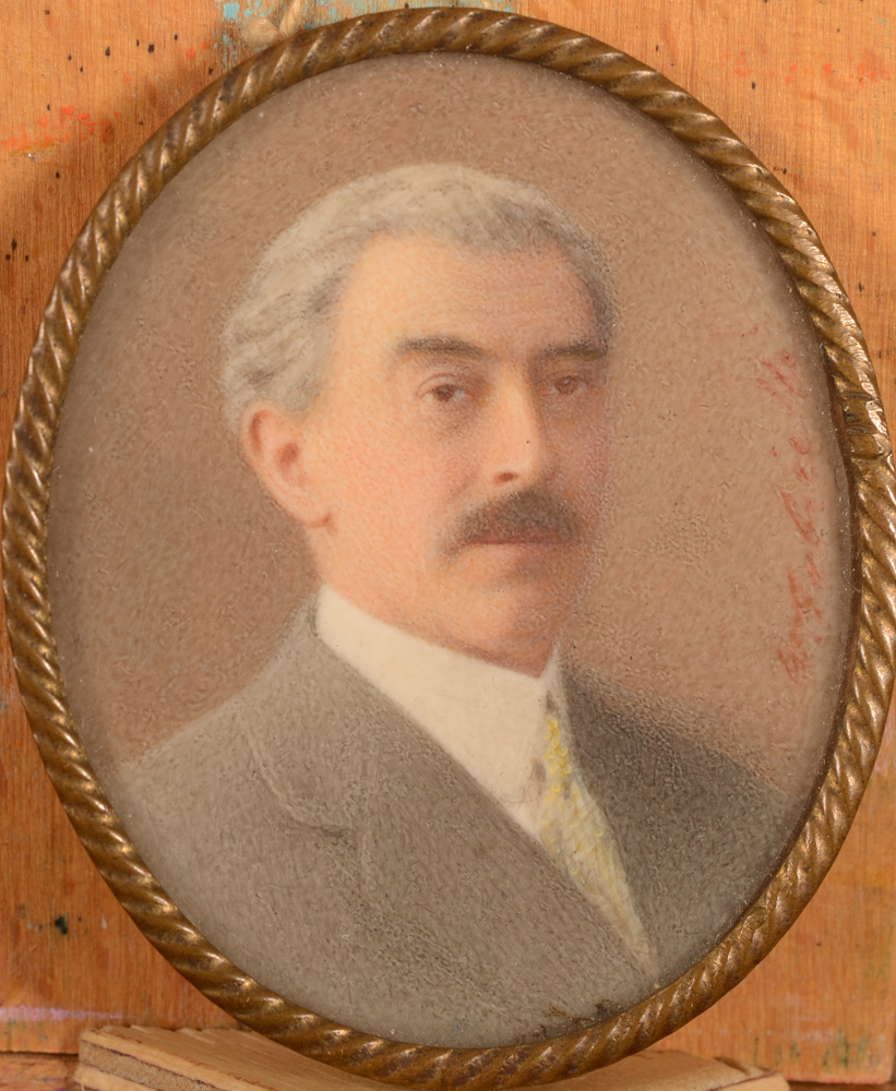 Miniature portrait — Portrait miniature, signé