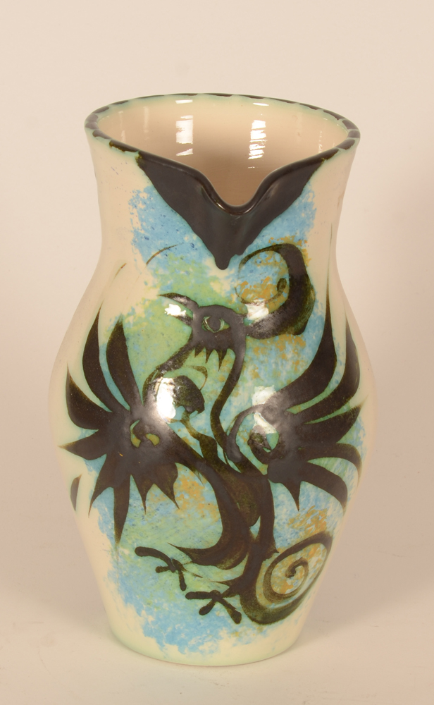Celtic Pottery Newlyn phoenix pitcher — verseuse en céramique décorée d'un phénix noir