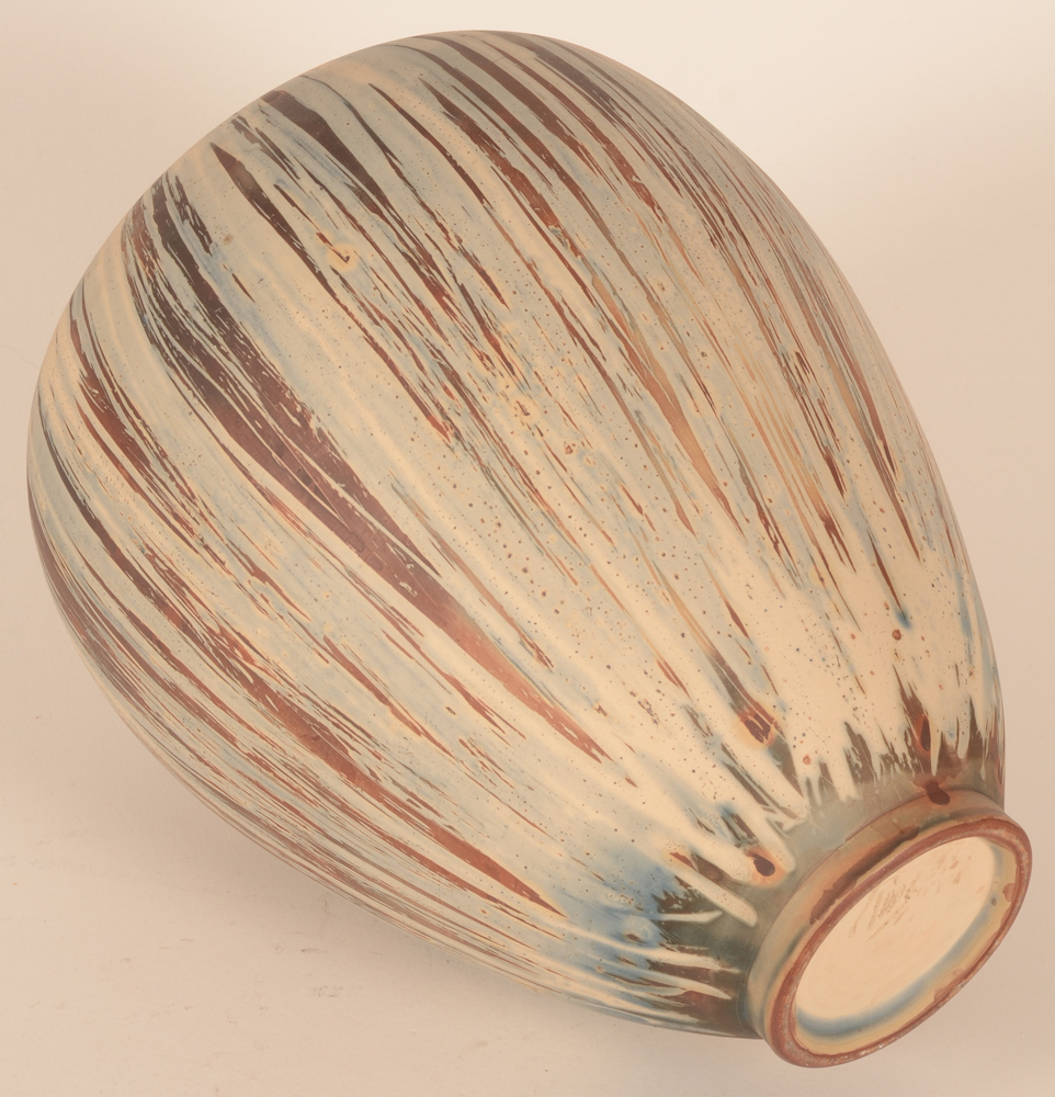 Anima Roos — Side view
