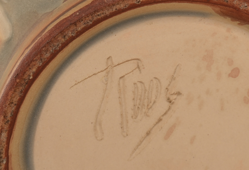 Anima Roos — Signature on the bottom of the base