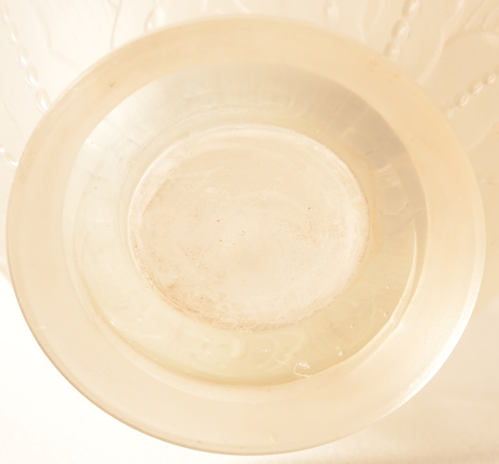 Sabino — Bottom of the vase, although clearly signed, the signature is not visible on the picture.