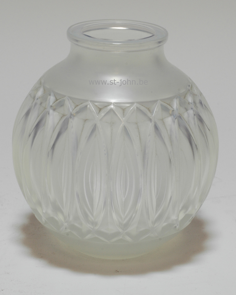 Sabino vase, without the mount.