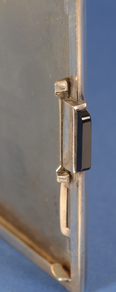 Gideon E. Bek — Detail of the onyx button
