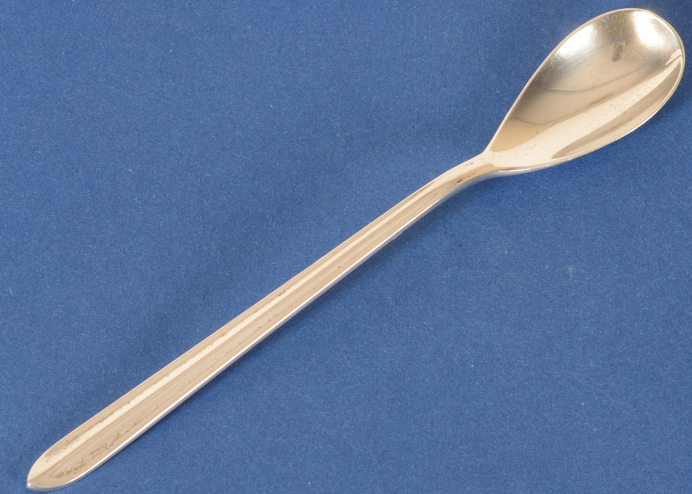 NV Zilverfabriek Voorschoten — Detail of one of the spoons in silver