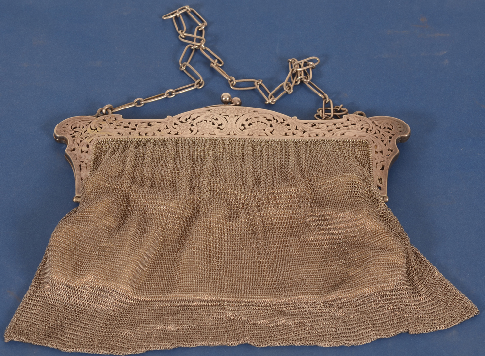 silver art nouveau purse — Petite sac-à-main en argent massif de style art nouveau