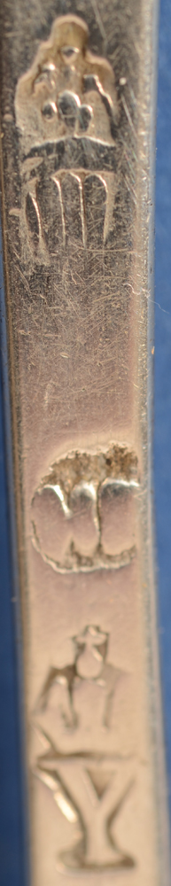 Mechelen silver fork 1727 — Marks of the fork with crowned date letter Y