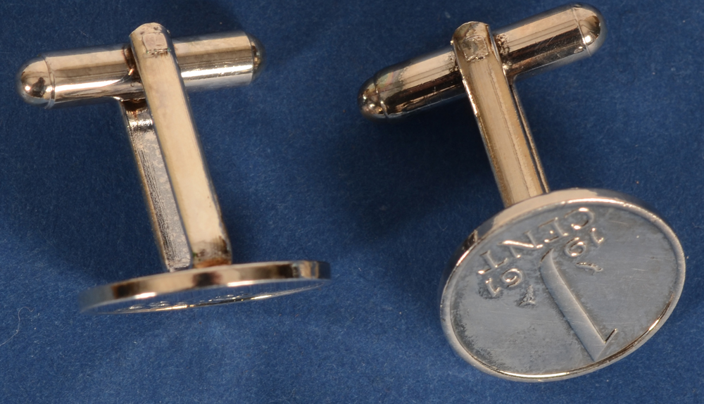 Dutch 1 Cent cufflinks — Alternate view