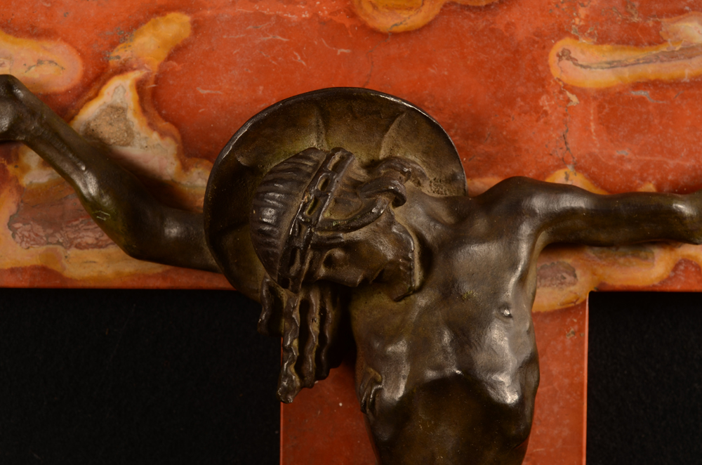 Oscar Sinia — Detail of the figure