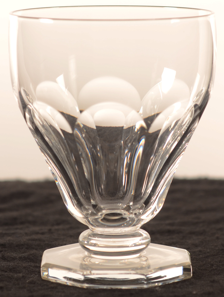 Val Saint-Lambert Aurillac cotes plates 110 — Val St-Lambert, modele Aurillac cotes plates, verre de vin en cristal, hauteur 110 mm&nbsp;<br>
