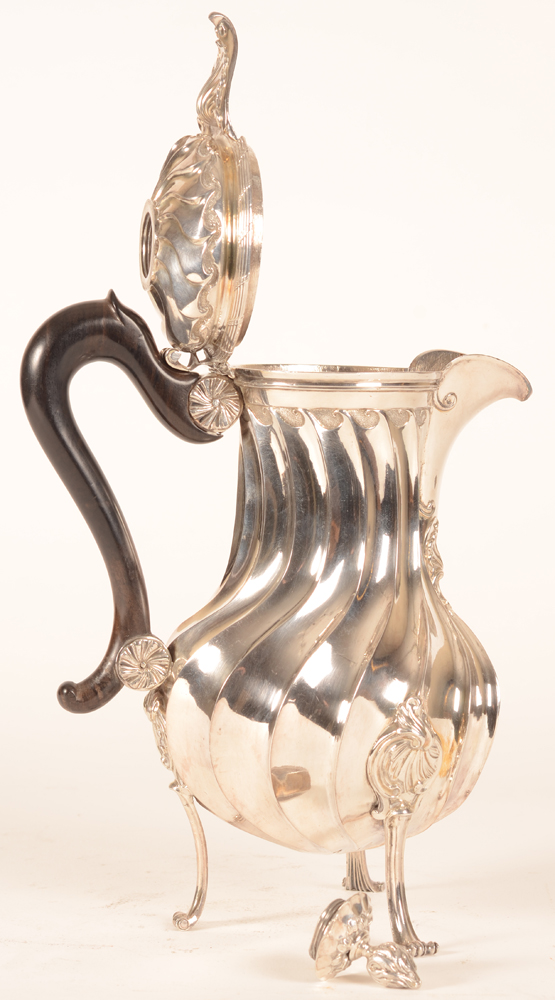 Valenciennes — Chocolate pot open, with unscrewed final