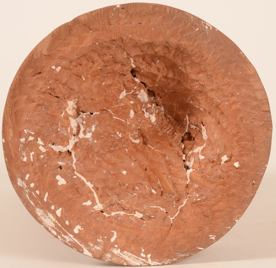 Louis Van Biesbroeck — <p>Bottom of the base</p>