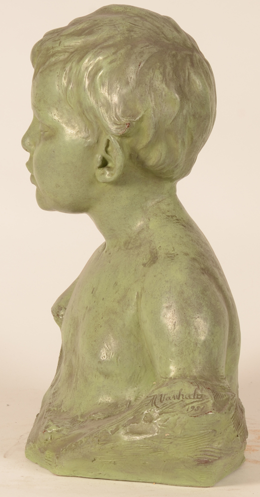 Modest Van Hecke — Alternate view from the side