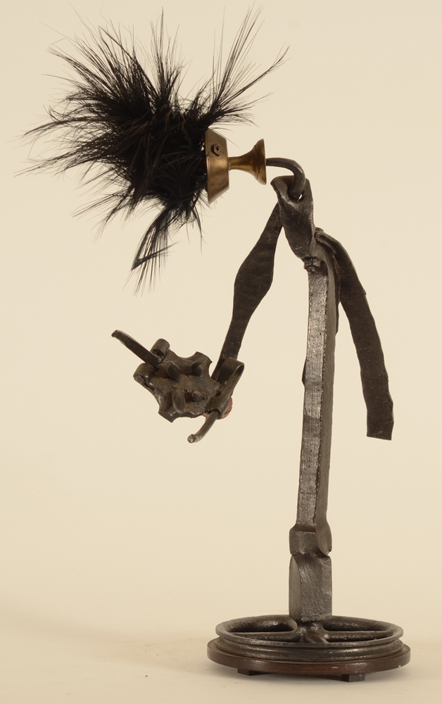 Frits Vertongen — Een uniek smeedijzeren (en andere materialen) sculptuur uit 1987.