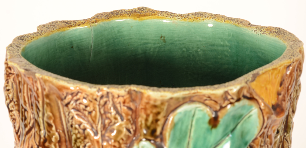 Victorian majolica umbrella stand — top rim, showing some minor chips