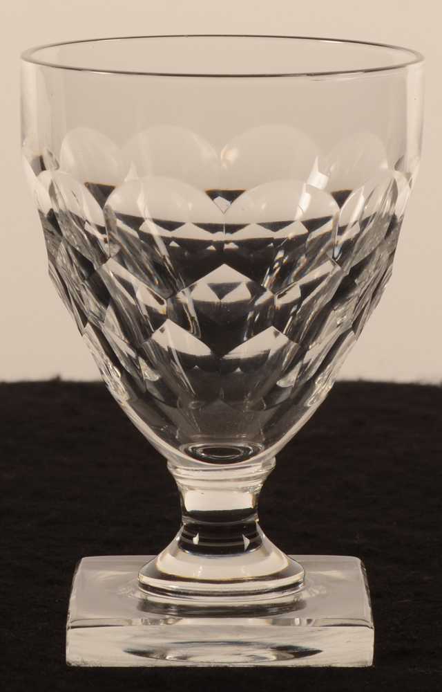 Val Saint-Lambert Gondole taille ecaille 105 — Val Saint-Lambert, modele Gondole, taille ecaille, verre cristal, hauteur 105 mm