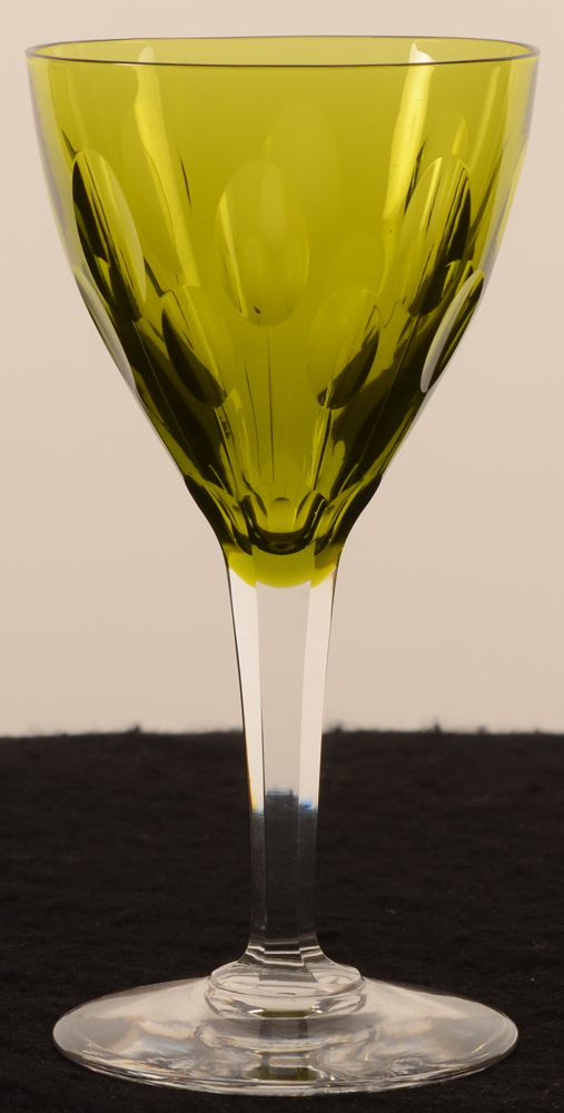 Val Saint-Lambert Nestor taille Hamlet green 136 — Val St-Lambert, modele Nestor taille Hamlet, verre en cristal vert et blanc, hauteur 136 mm