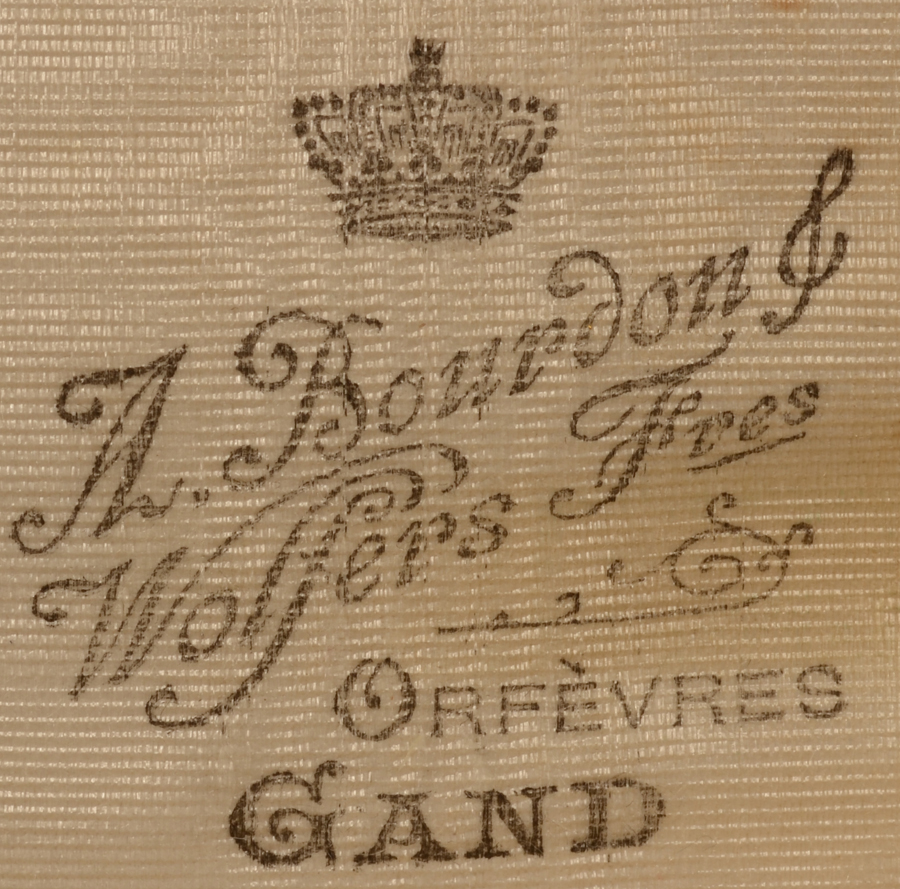 Wolfers Frères Model 219 Cake Server — names of the maker and retailer in the lid of the original box
