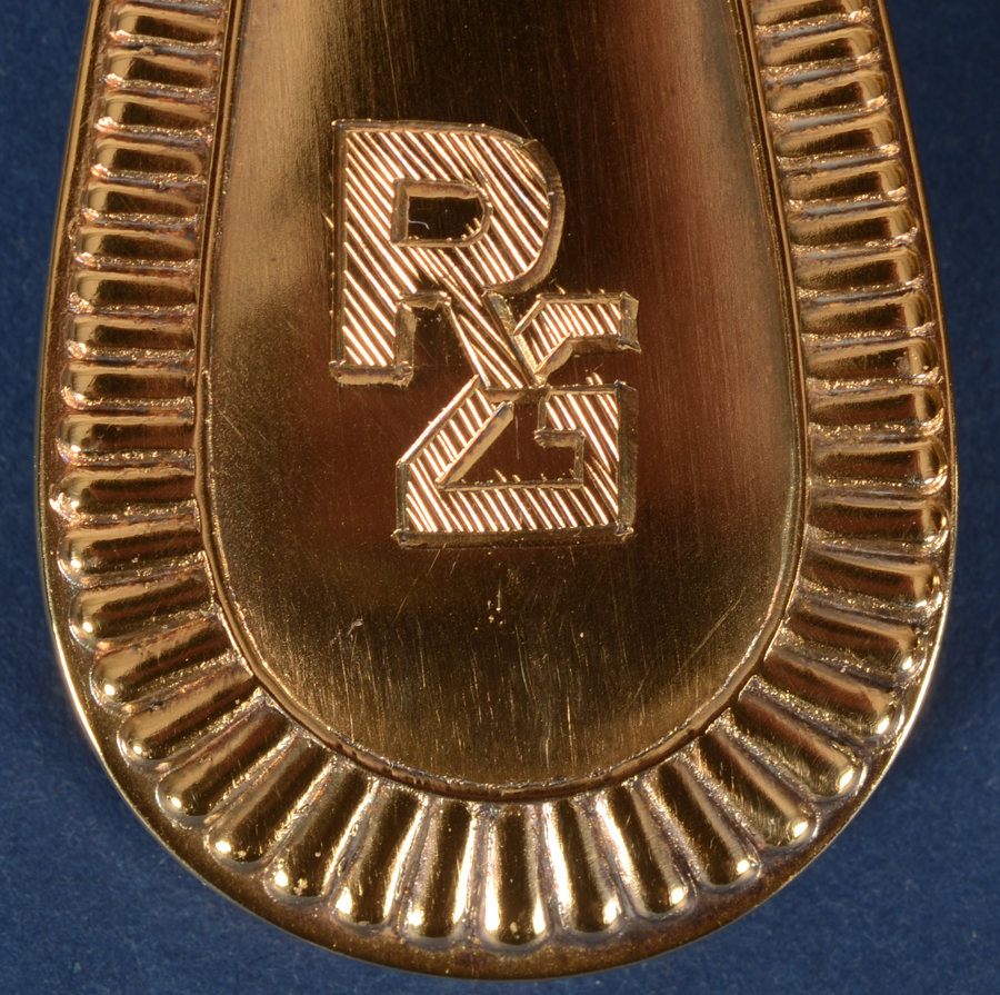 Wolfers Frères — Art Deco engraving on all the pieces