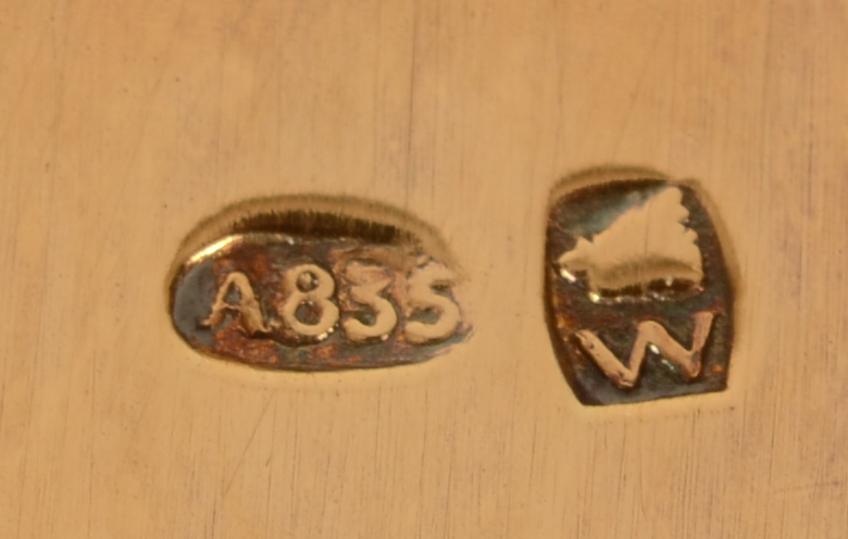 Wolfers Frères — Alloy mark and makers mark of Wolfers Frères S.A. on each of the pieces